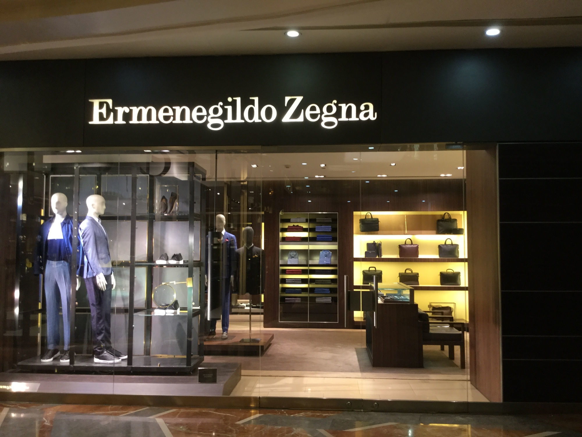 ermenegildo-zegna-palladium-mall--lower-parel-mumbai-suitings-and-shirtings-retailers-o78b0v.jpg